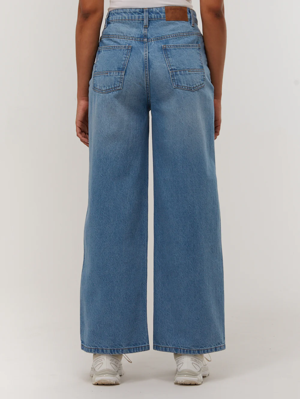 Maxina Wide Leg Jeans - Light Wash - Image 5