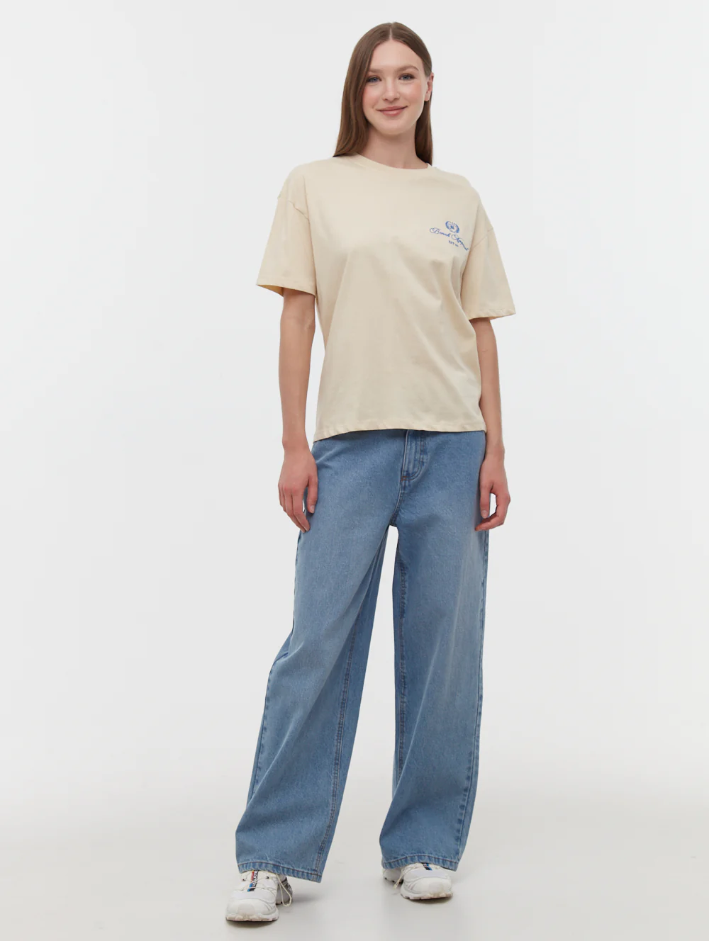Taja Script Graphic T-Shirt - Beige - Image 3