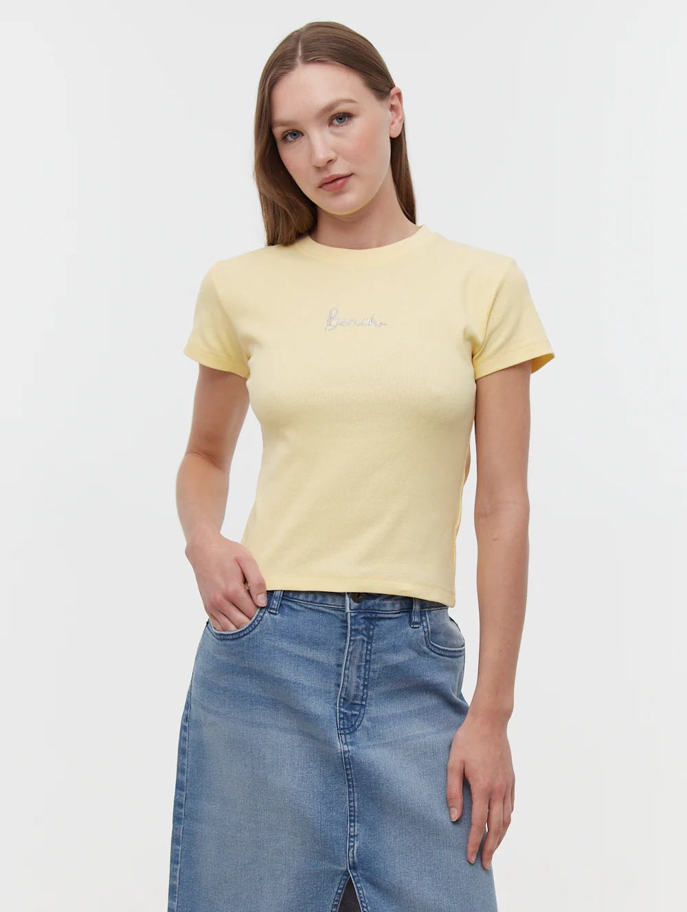 Tarryn Script Emblem T-Shirt - Yellow