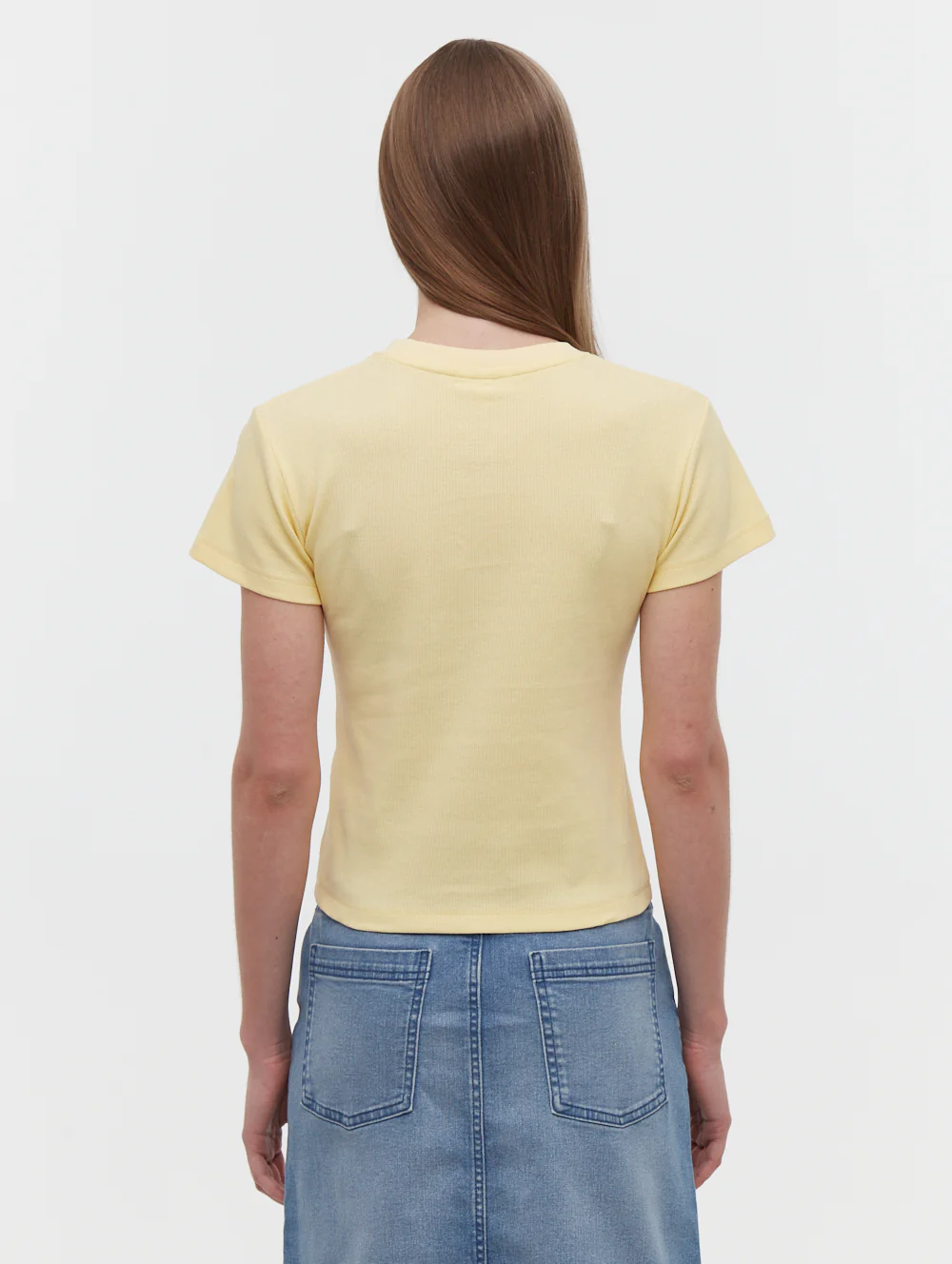 Tarryn Script Emblem T-Shirt - Yellow - Image 5